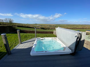 Hot Tub at Tubbs Delight Holiday Home South Devon